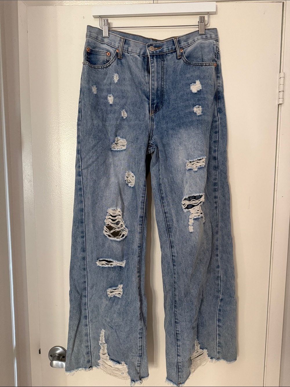 Distressed Mid toHigh-Rise Wide Leg Jeans - Light Blue